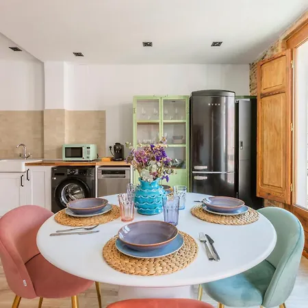 Luxury New 10 Min Walk To The Beach, Netflix, Late Checkout Appartamento